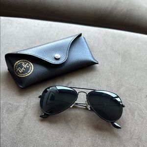 Ray-Ban Black Aviator Sunglasses